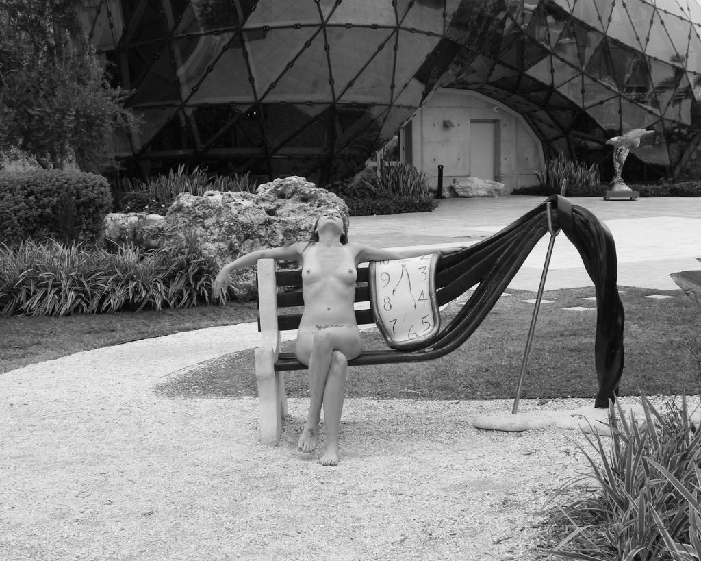 Black-and-white sculpture photograph